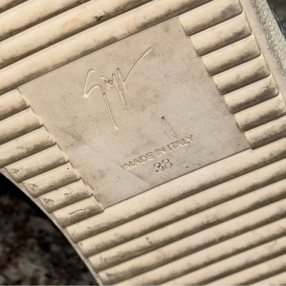 GIUSEPPE ZANOTTI Dual-Zip Textured Leather Sneakers - Picture 5 of 13